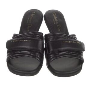 Women's Dior evolution Heeled Slide
Sandals Cannage Quilt Leather